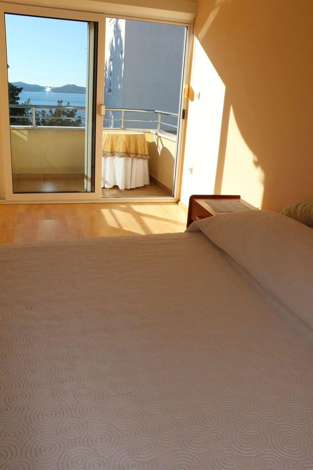 Diklo Rooms-adults Only