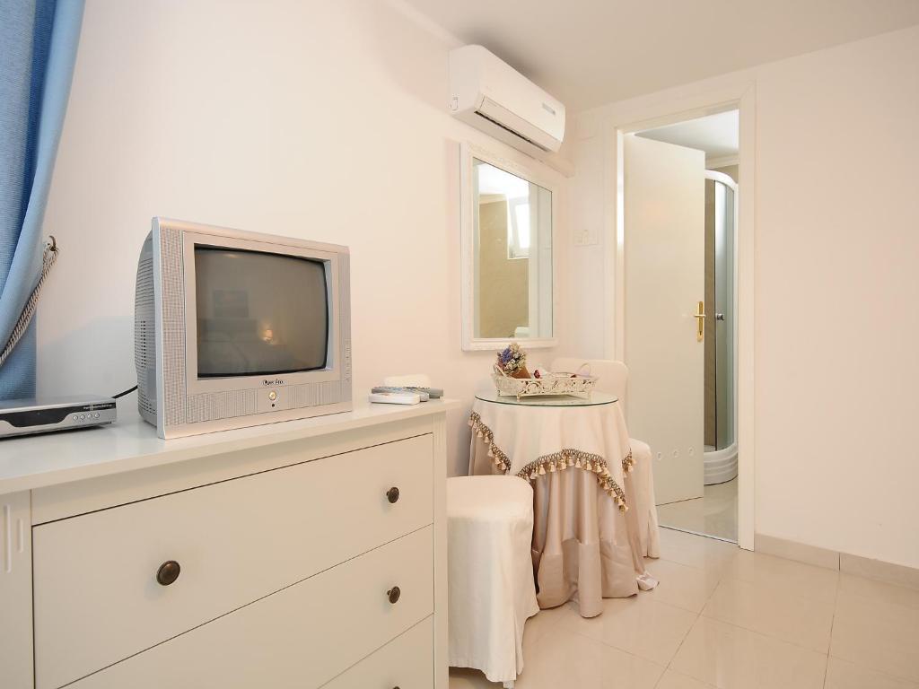 Diklo Rooms-adults Only Guest house